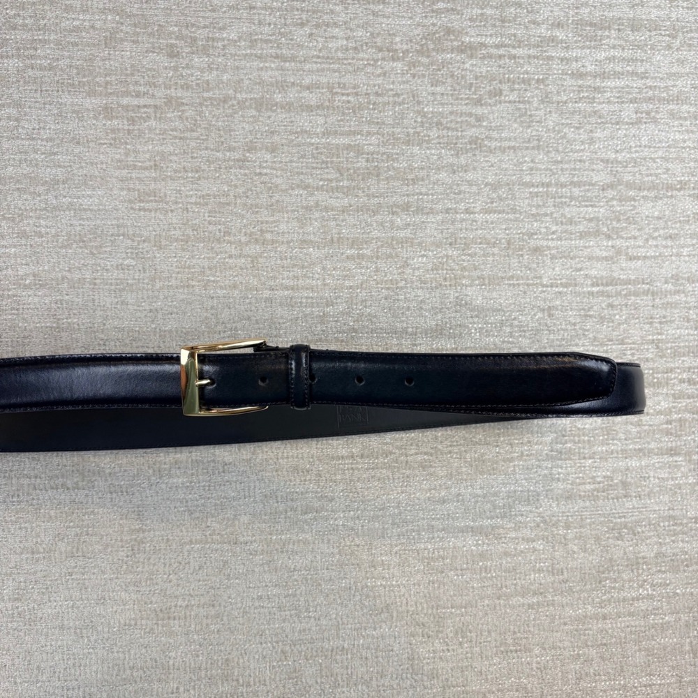 Jos. A. Bank 3702-001 Black Genuine Leather Gold Buckle Dress Belt Mens 42 EUC